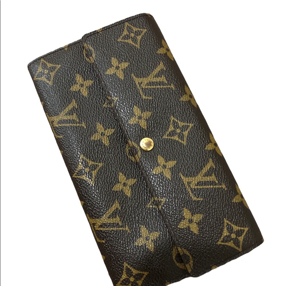 100% AUTHENTIC LV WALLET